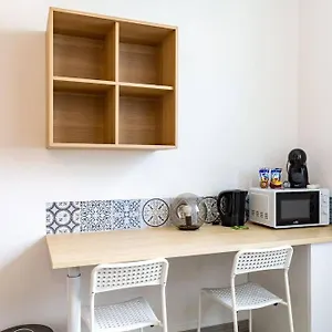  Appartement Studio neuf et tranquille en plein coeur de ville/Siam/Proche tramway Zola